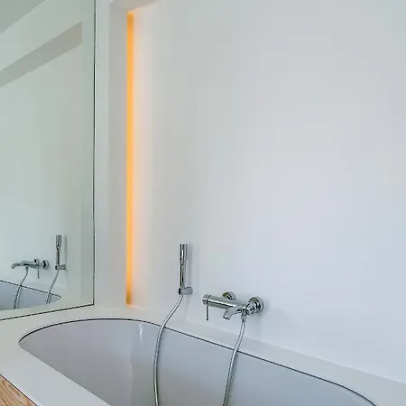 Appartement De Zwemmer - Practical, Optimized App With Garage Ostende